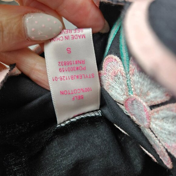 So Me Floral Embroidered Black Crop Top Shorts Set Womens S Summer Vacation NWT - Picture 13 of 13